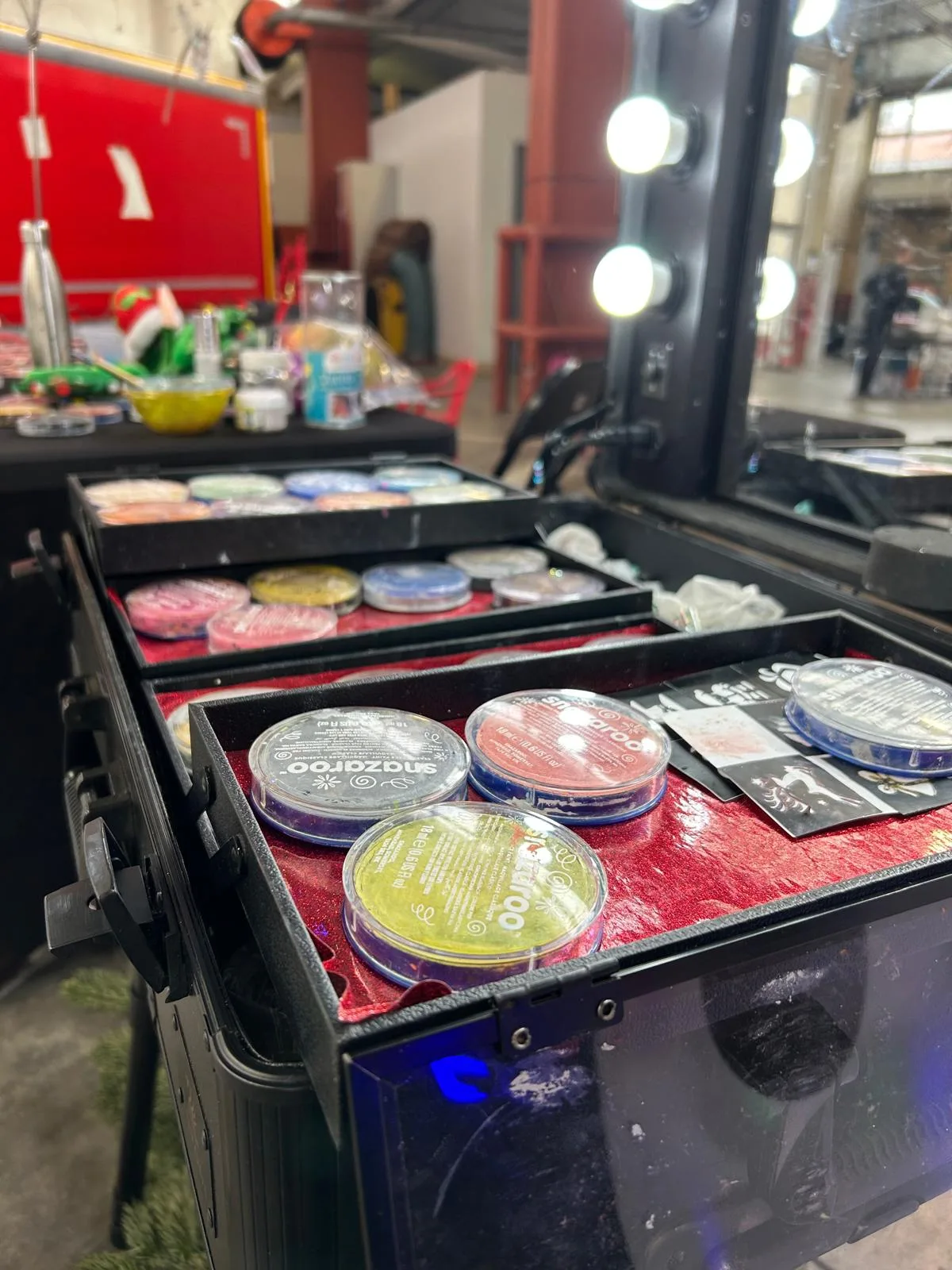Atelier maquillage pour enfants lors d'une animation By Anim